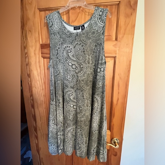 Jones & company NY. Woman’s sleeves dress - Picture 1 of 3